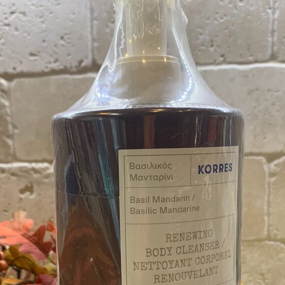 Korres BASIL MANDARIN Renewing Body Cleanser 33oz. - Picture 4 of 9